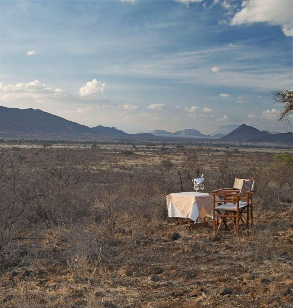 Ashnil Samburu Camp Hotel Ресторант снимка