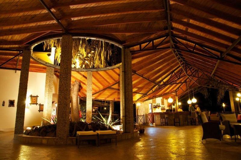 Ashnil Samburu Camp Hotel Екстериор снимка